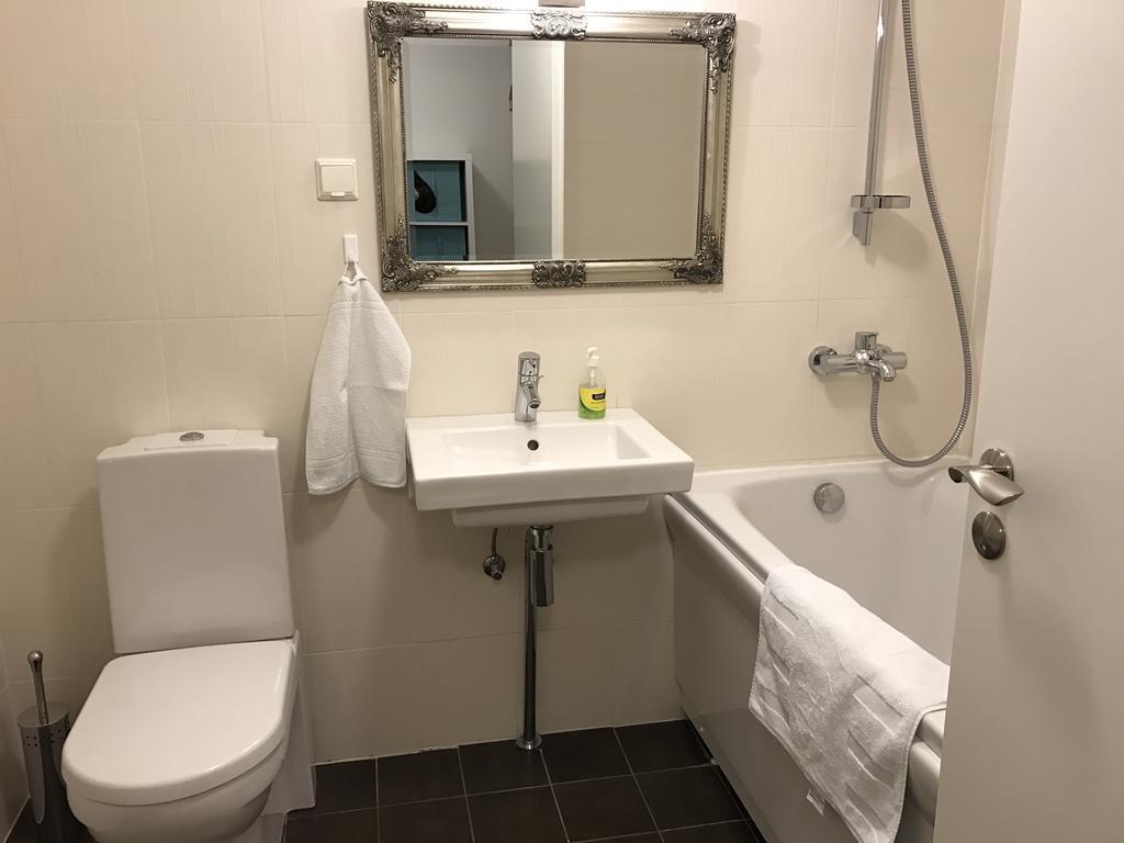 Roseni City Apartment Reval Esterno foto